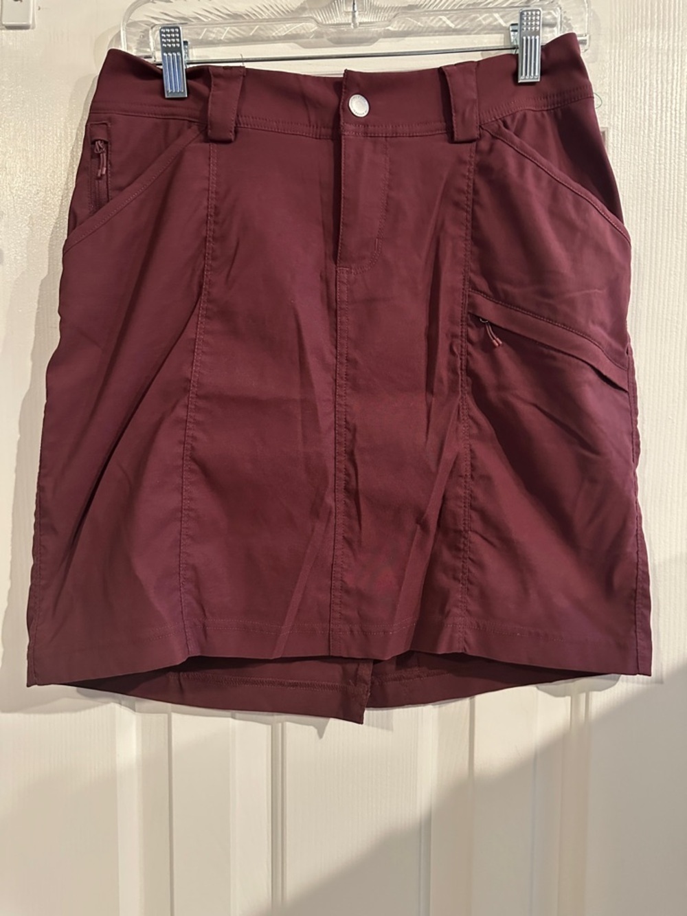 Duluth Trading Co Dry On The Fly Burgundy Maroon Skort Utility Women’s 4